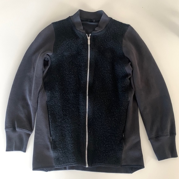 Lululemon Stand Out Sherpa jacket in black-size 6 - Picture 5 of 15